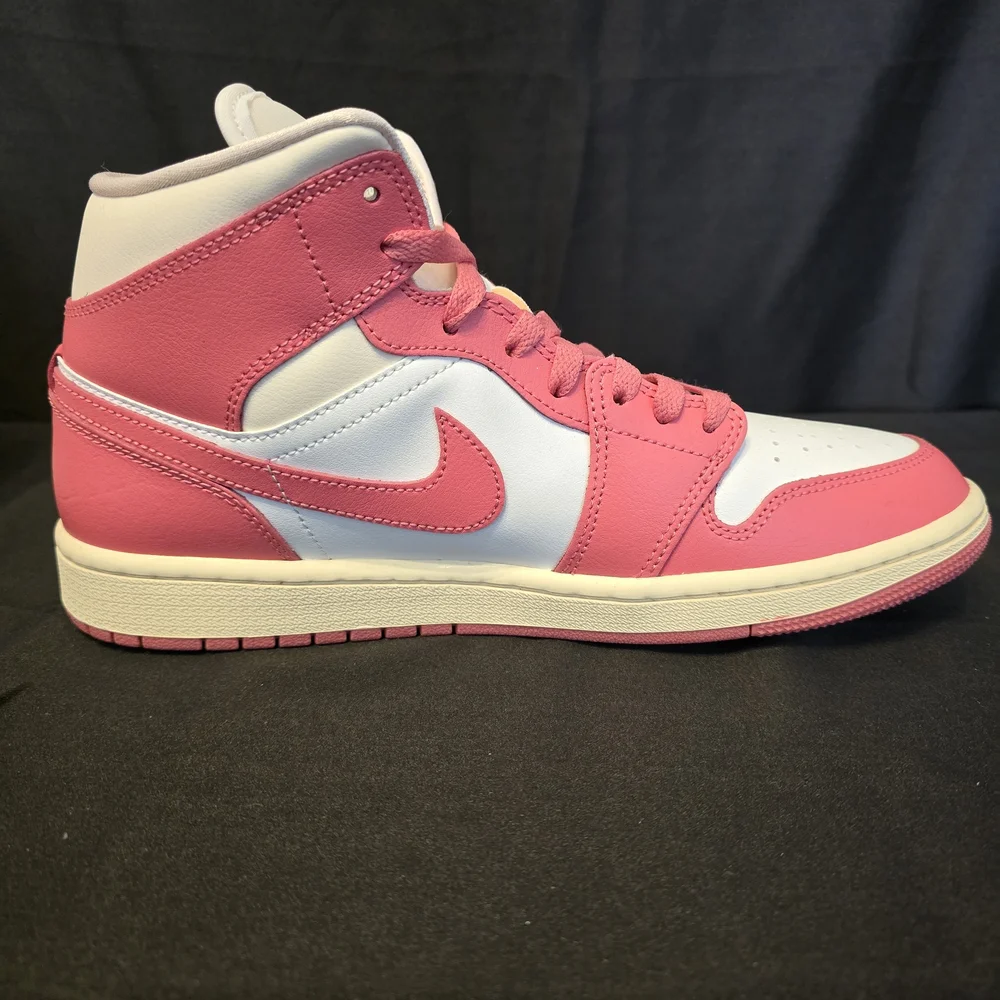 Jordan 1 Women's Mid 'Guava Ice' - Picture 6 of 11